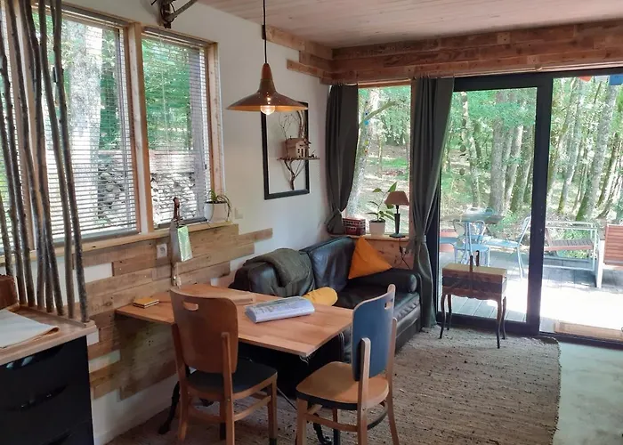 Le De La De L'oiseau Feriehus