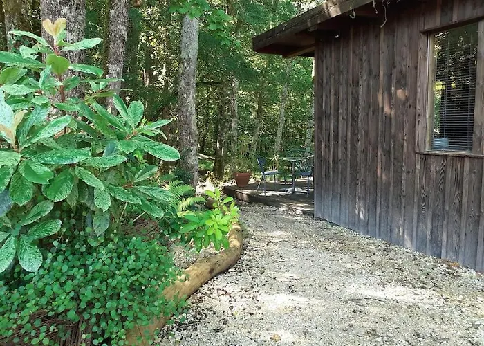 Feriehus Le De La De L'oiseau Couze-et-Saint-Front