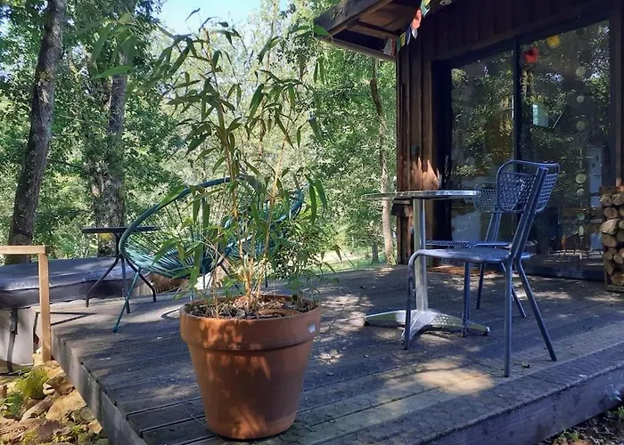 Le De La De L'oiseau Feriehus